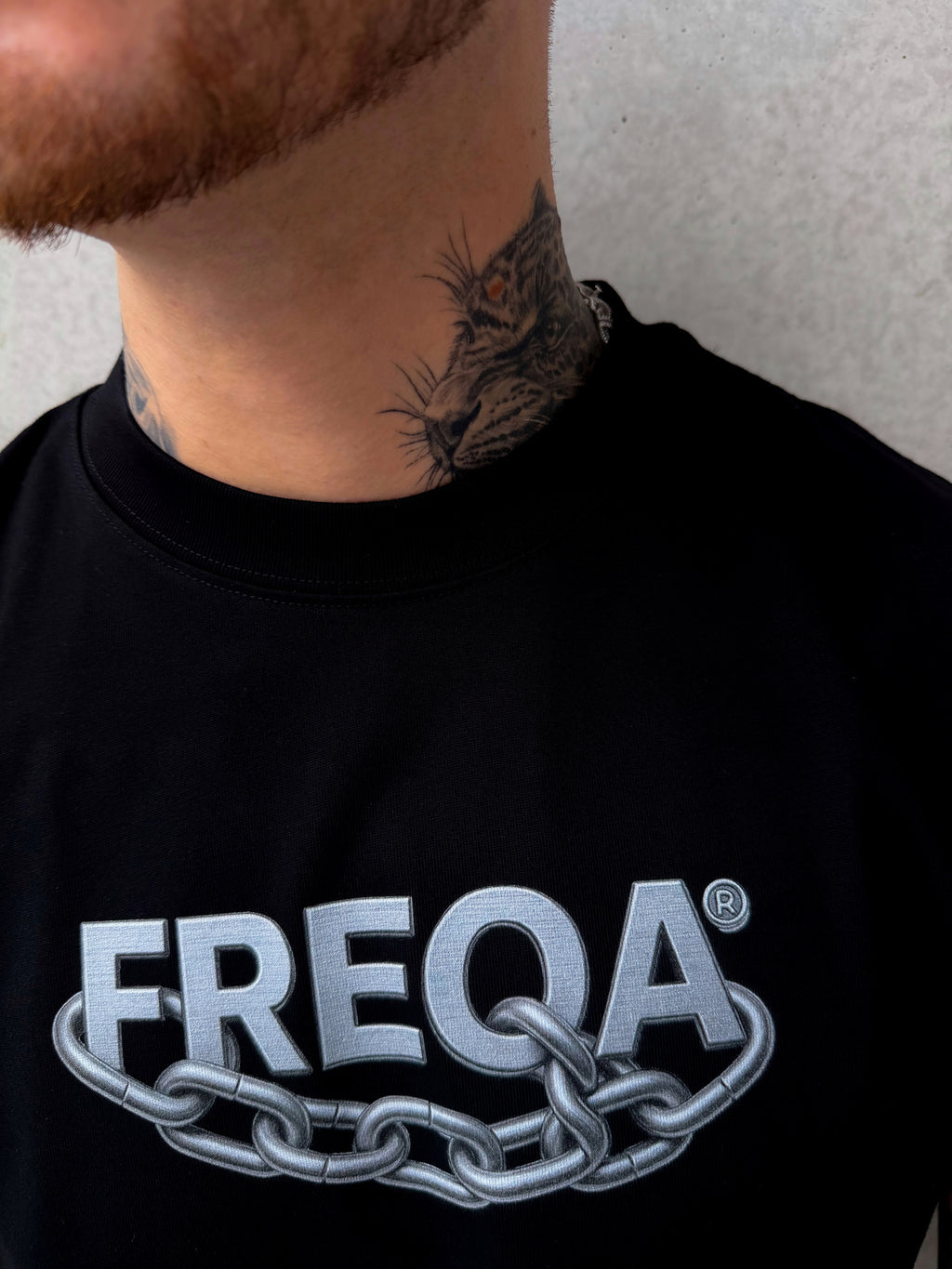 Playera Chains FE Negra 305g